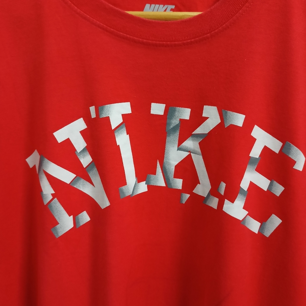 NIKE AUTHENTIC PEACH COLOUR TSHIRT 👕 - Picture 3 of 5